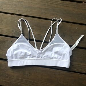 Lululemon triangle mesh bra siE 10